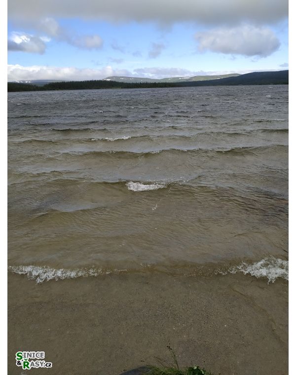 jezero Viksjön nezve příliš ku koupání